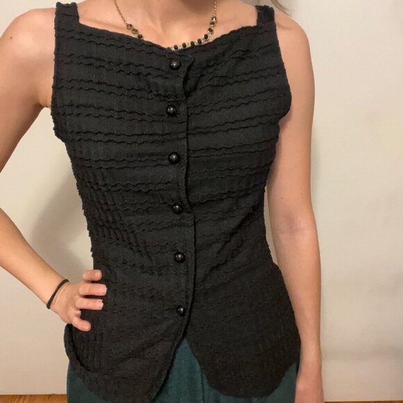 Black Casual Women's Buttoned Front Sleeveless Minimalist Blouse - Picture 1 of 7
